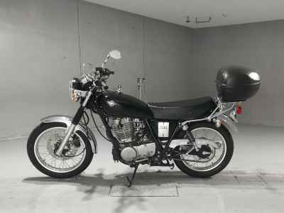 Yamaha SR400 2020