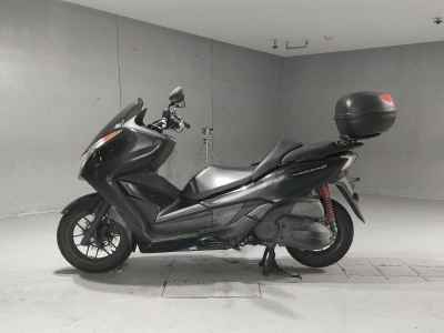 Honda Forza SI