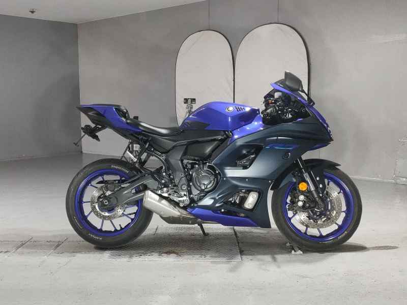 Yamaha YZFR72 2022