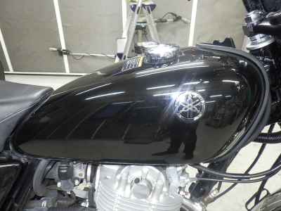 Yamaha SR400 2019