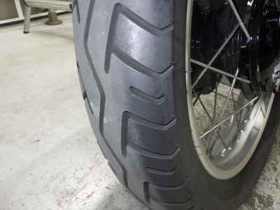 Yamaha SR400 2019