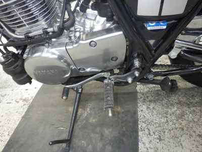 Yamaha SR400 2019