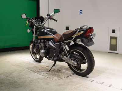 Kawasaki Zephyr 400 2009