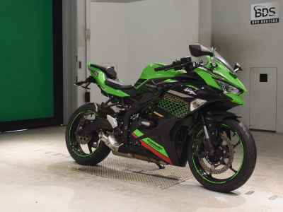 Kawasaki Ninja ZX-25R 2021