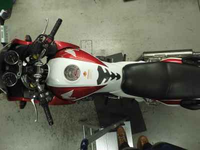 Honda CB400 Super Boldor 2015