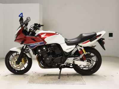 Honda CB400 Super Boldor 2015