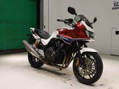 Honda CB400 Super Boldor 2015