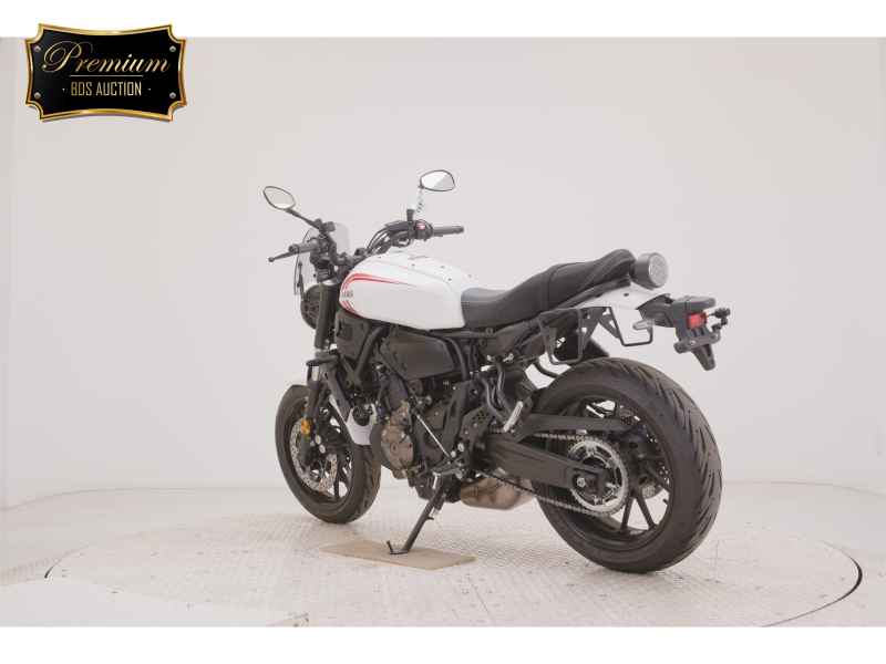 Yamaha XSR700 2026