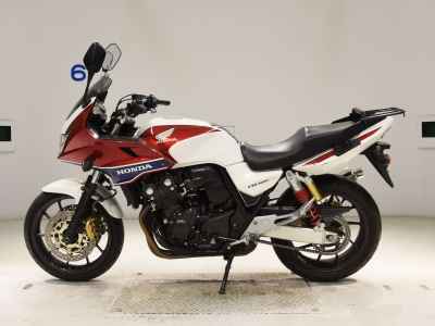 Honda CB400 Super Boldor 2016