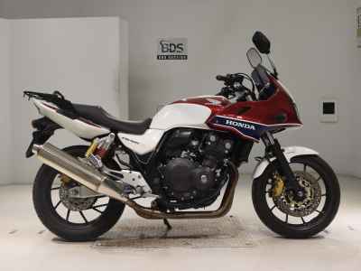 Honda CB400 Super Boldor 2016