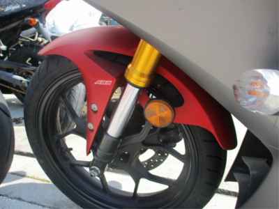 Yamaha YZFR25 2019