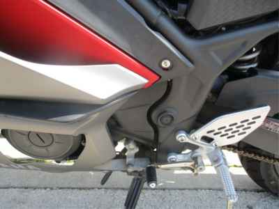 Yamaha YZFR25 2019
