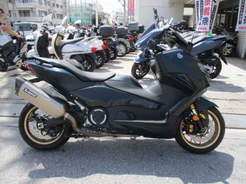 Yamaha TMAX 560 2024