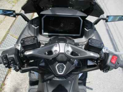 Yamaha TMAX 560 2024