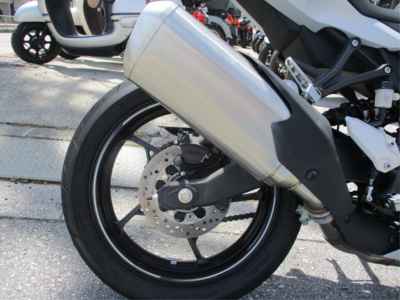 Kawasaki Ninja ZX 4RR 2025