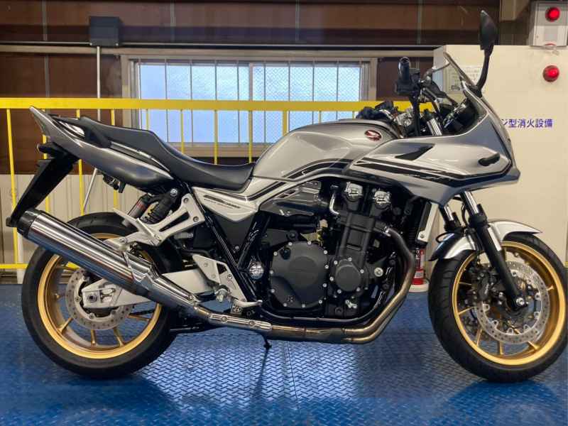 Honda CB1300 Super Boldor 2022