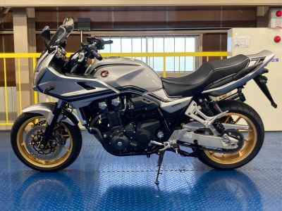Honda CB1300 Super Boldor 2022