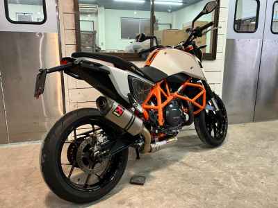 KTM 690 Duke R 2013