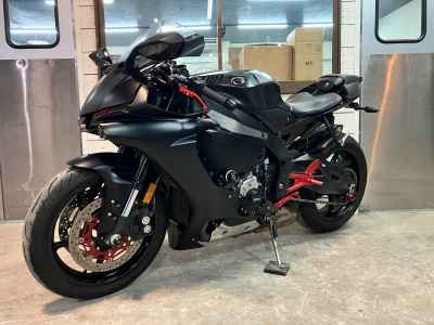 Yamaha YZF R1S 2021