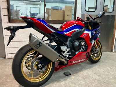 Honda CBR1000RR 2023