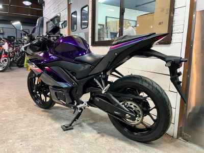 Yamaha YZFR3 2025
