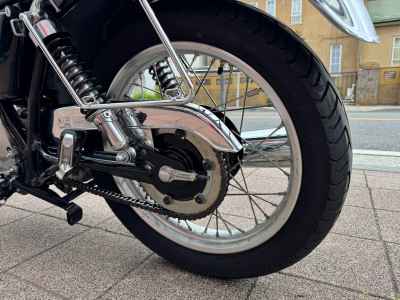 Yamaha SR400 2021