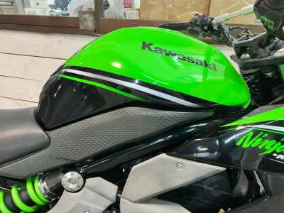 Kawasaki Ninja 400R 2011