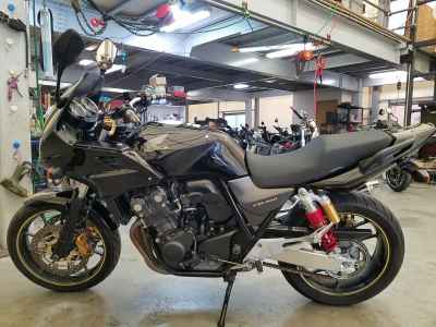 Honda CB400 Super Boldor 2017