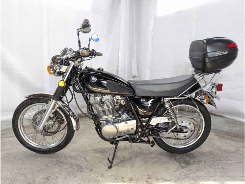 Yamaha SR400 2016