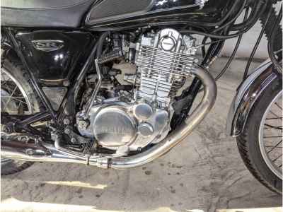 Yamaha SR400 2016