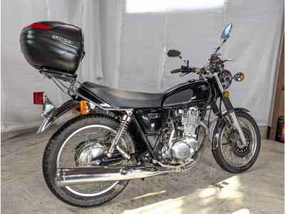 Yamaha SR400 2016