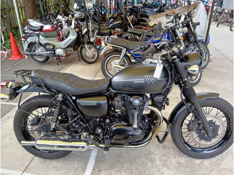 Kawasaki W800 2020