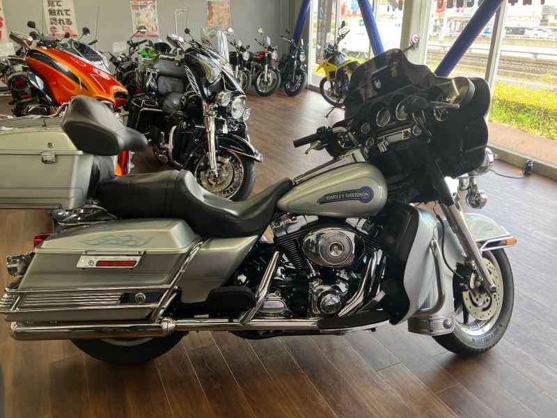 Harley-Davidson ｰFLHT 2006