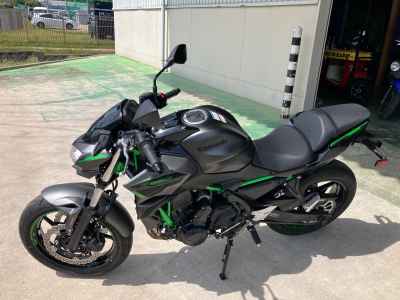 Kawasaki Z650 2025