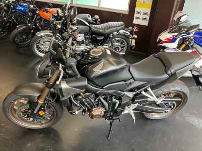 Honda CB650R 2025