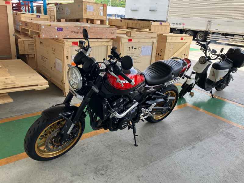 Kawasaki Z900RS 2022