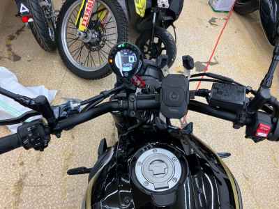 Yamaha XSR700 2024