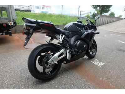 Honda CBR1000RR 2006