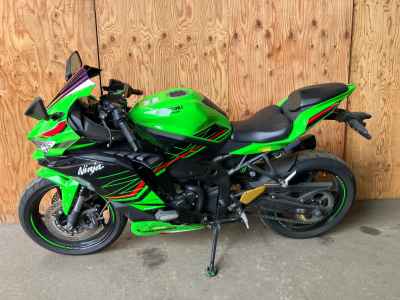 Kawasaki Ninja ZX 4RR 2023