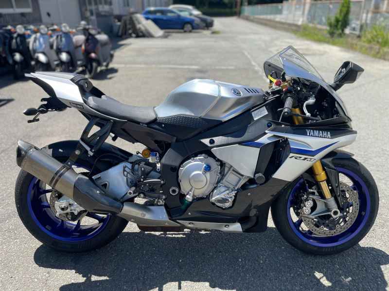 Yamaha YZFR1M 2016