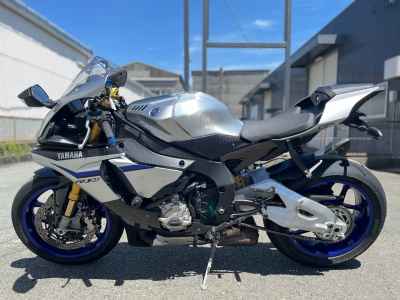 Yamaha YZFR1M 2016