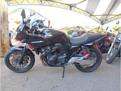 Honda CB400 Super Boldor 2020