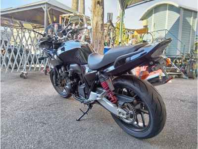 Honda CB400 Super Boldor 2020