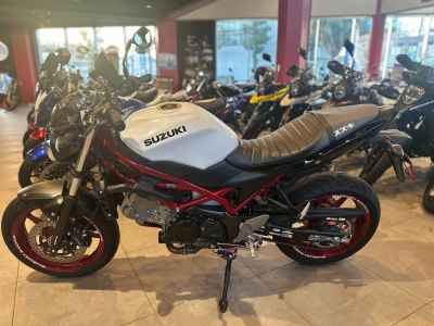 Suzuki SV650 2022