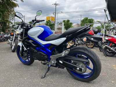 Suzuki Gladius SFV400 2012
