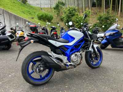 Suzuki Gladius SFV400 2012