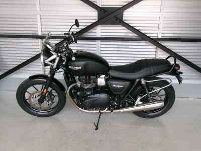 Triumph Street Twin 2016