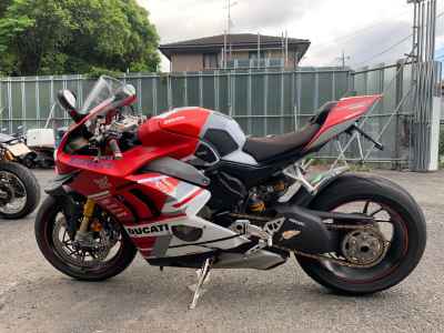 Ducati Panigale V4S