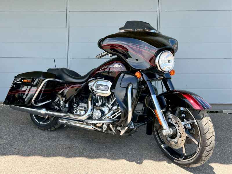 Harley-Davidson ｰFLH 2010