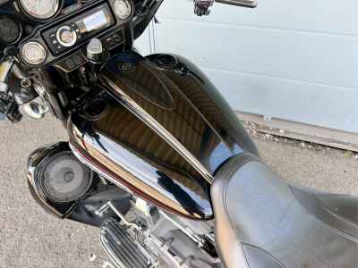 Harley-Davidson ｰFLH 2010